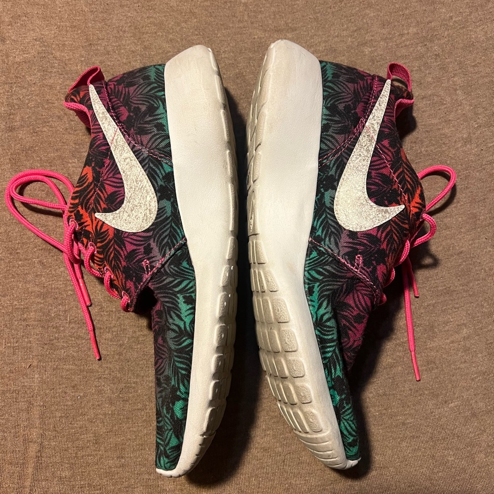 Nike Women's Athletic Sneakers in Pink & Teal Leaf Print - Picture 2 of 4